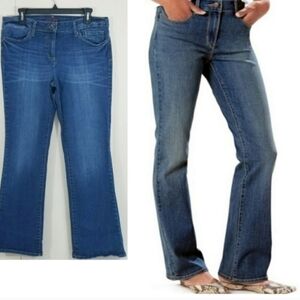 Tommy Hilfiger women's boot cut jeans size 10 short size 10s